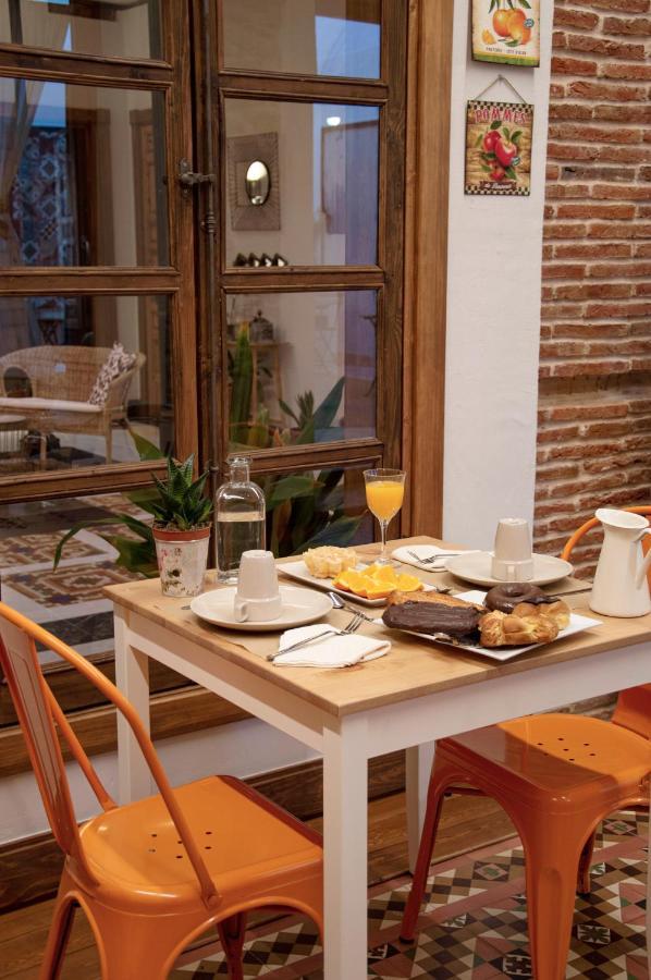 La Casa Del Medico Hosteria Rural Urda Eksteriør bilde