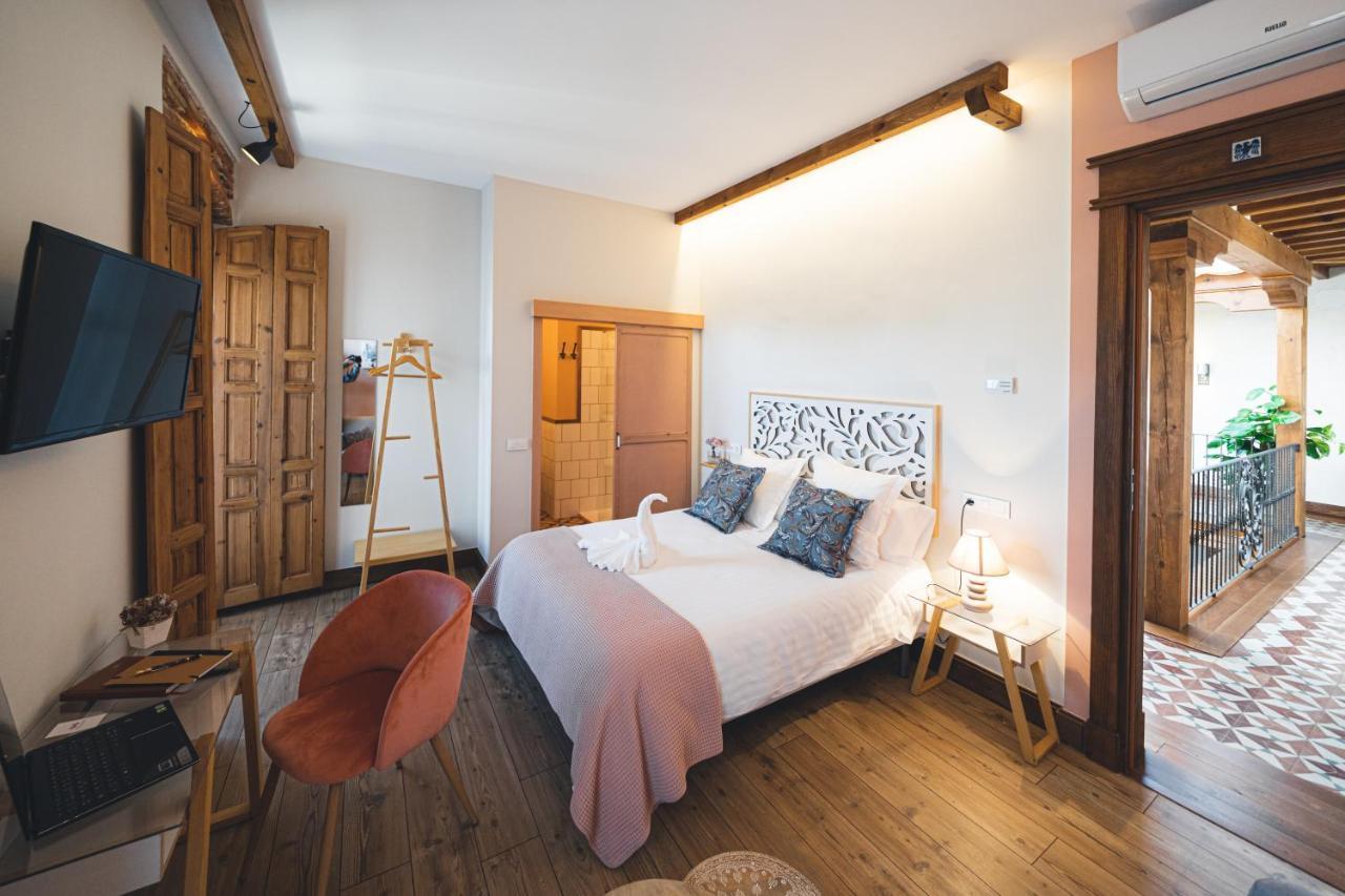 La Casa Del Medico Hosteria Rural Urda Eksteriør bilde